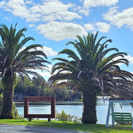 Haruru Falls Motel & Conference Centre Paihia Exterior photo