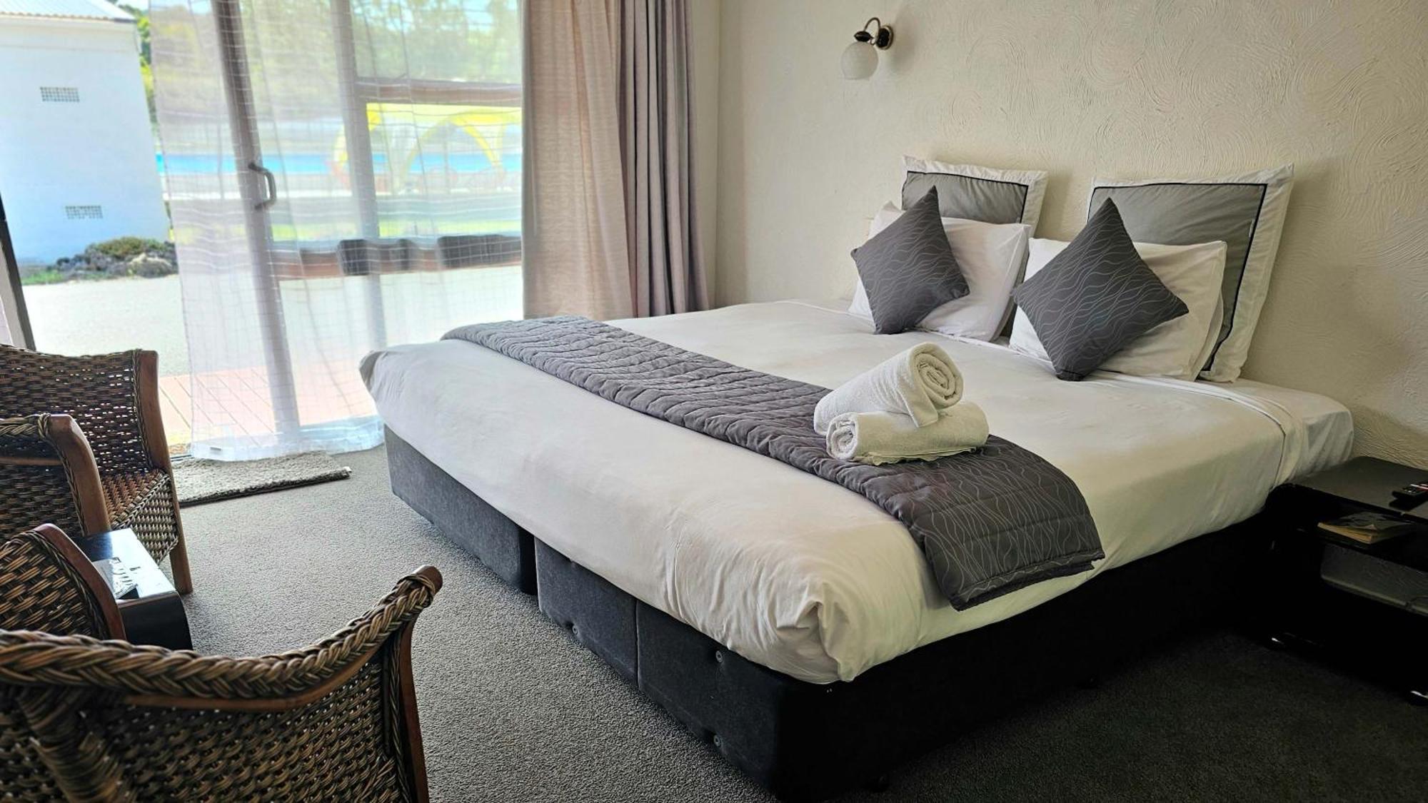 Haruru Falls Motel & Conference Centre Paihia Exterior photo
